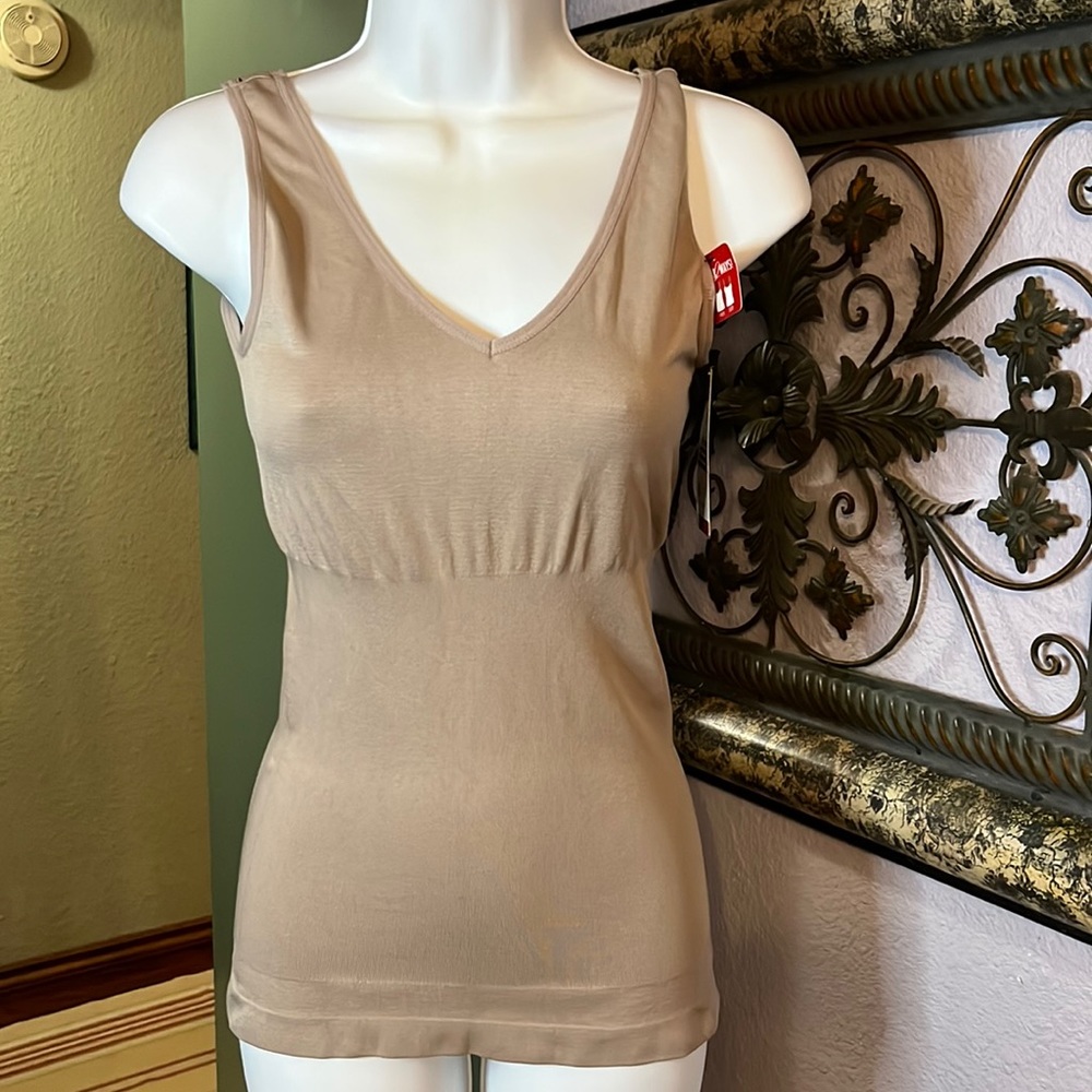 NWT Skinny girl seamless shaping reversible cami nude Sz L